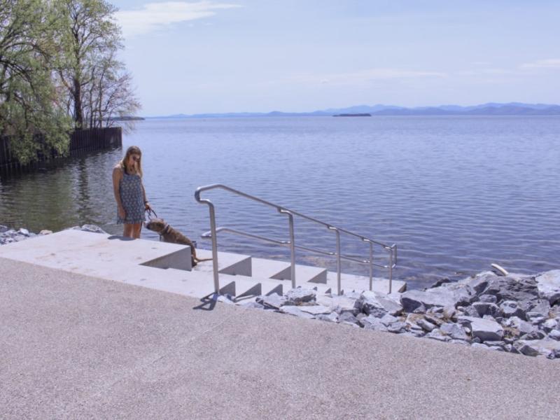 Stairs to the water at Urban Reserve pause place