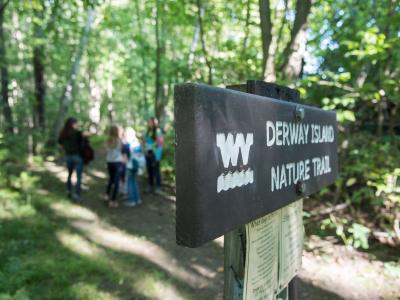 Trailhead of the nature trail at Derway Island